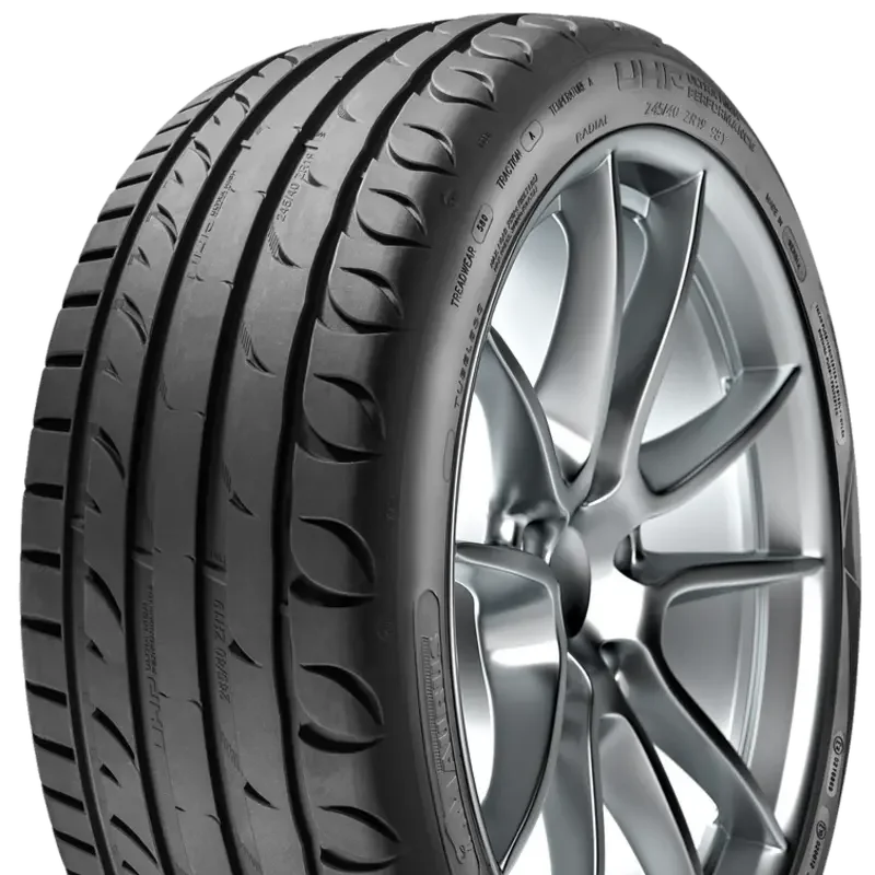 Taurus Ultra High Performance 245/40 R19 98 Y XL